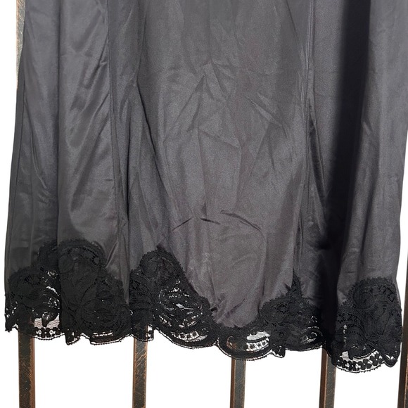 VTG Y2K 90's Black Satin Midi Lace Hem Slip Skirt Whimsigoth  Layering Size S/M - Picture 2 of 3